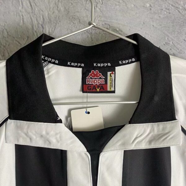 Retro Juventus Home 97/98 - Image 3