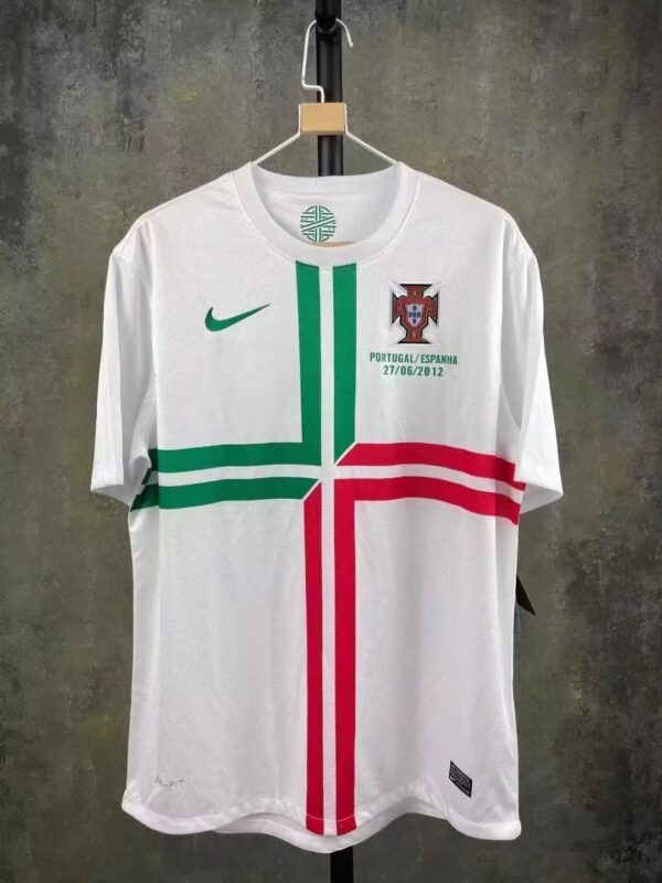 Retro Portugal away 2012