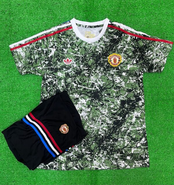 MANCHESTER UNITED STONE ROSE(JERSEY AND SHORTS)