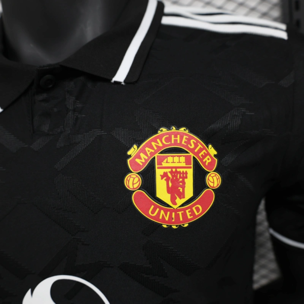 2025-2026 Player Version Manchester United Co branded Football Jersey - Image 5