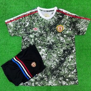 MANCHESTER UNITED STONE ROSE
(JERSEY AND SHORTS)