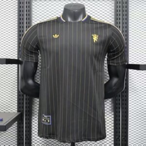 Manchester United Iconic Black Special edition 25/26 Player version